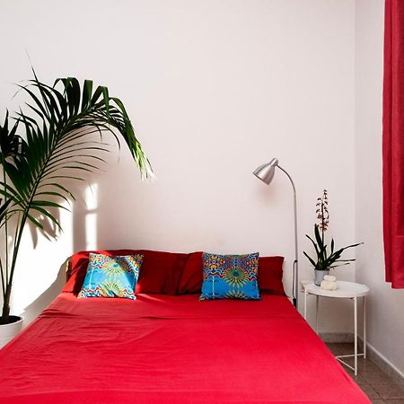 13 Open House Bed and Breakfast Palermo Eksteriør billede