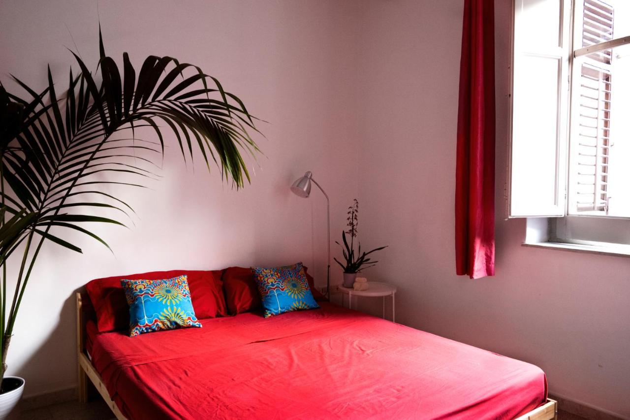 13 Open House Bed and Breakfast Palermo Eksteriør billede