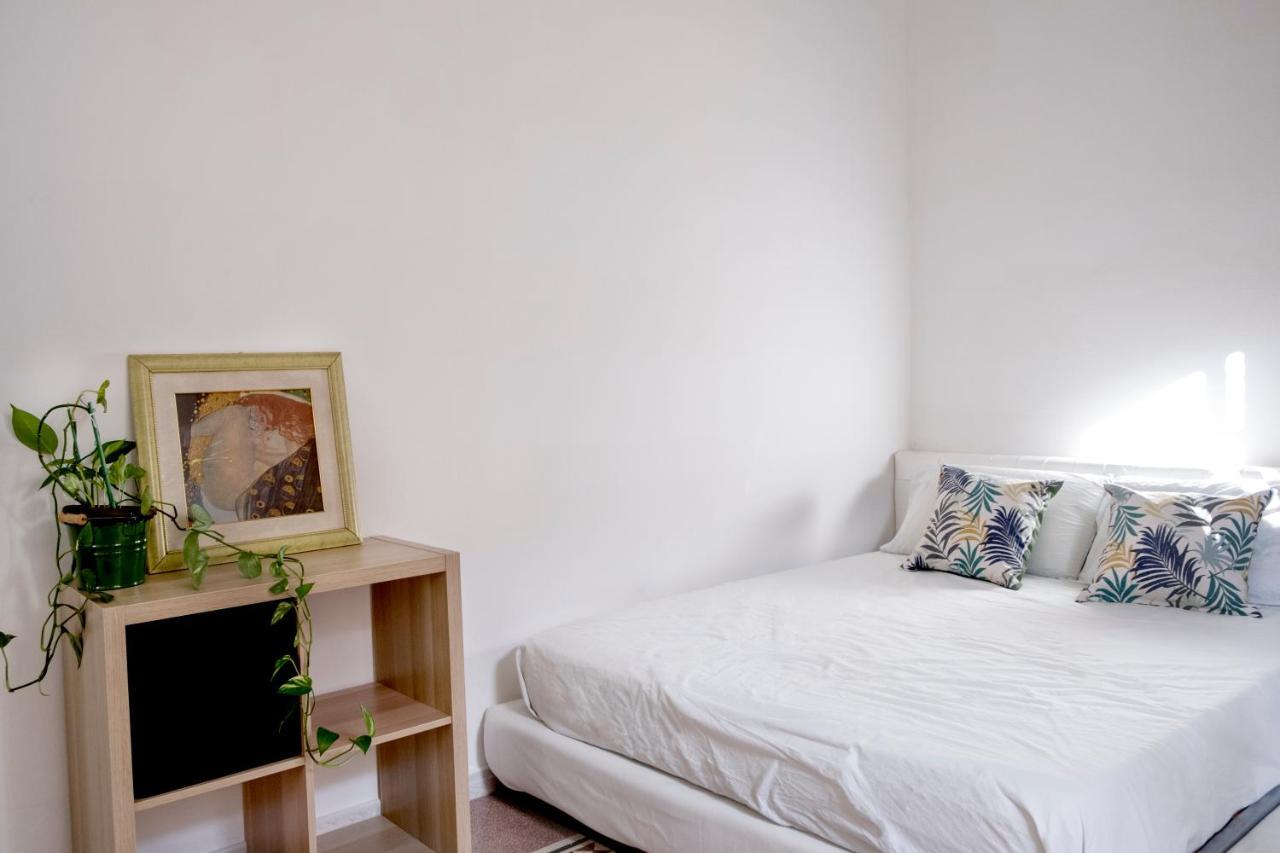 13 Open House Bed and Breakfast Palermo Eksteriør billede